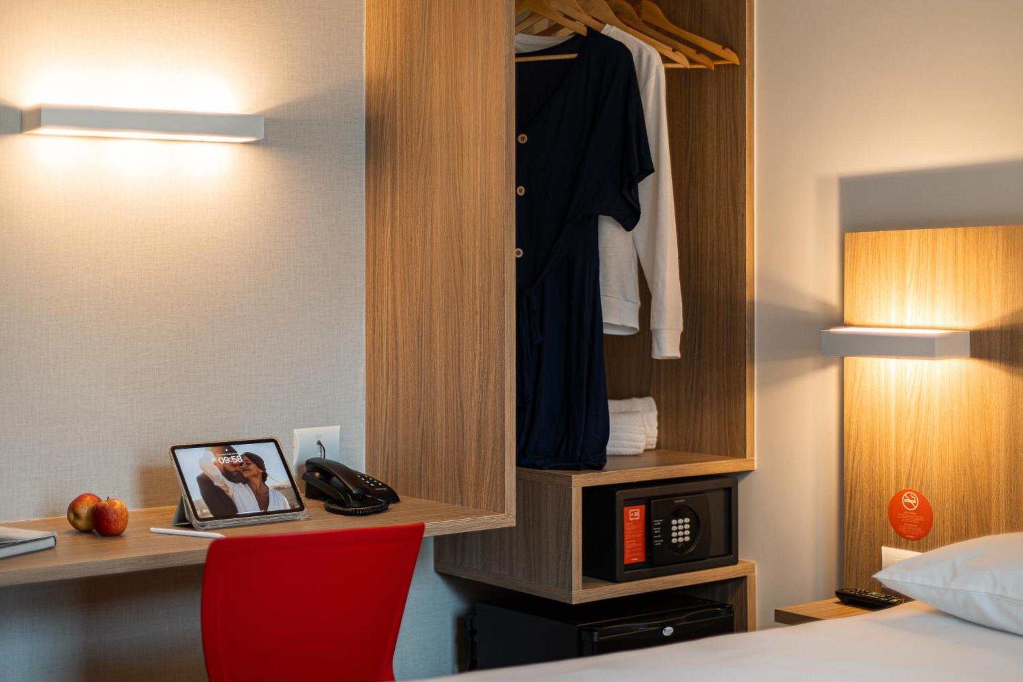 Hotel Moov ปอร์โตอัลเลเกร ภายนอก รูปภาพ